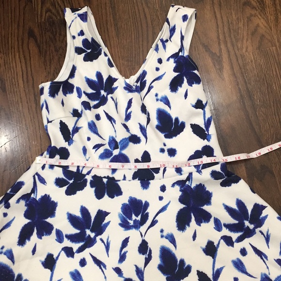 Floral Fit N’ Flare - Picture 6 of 7